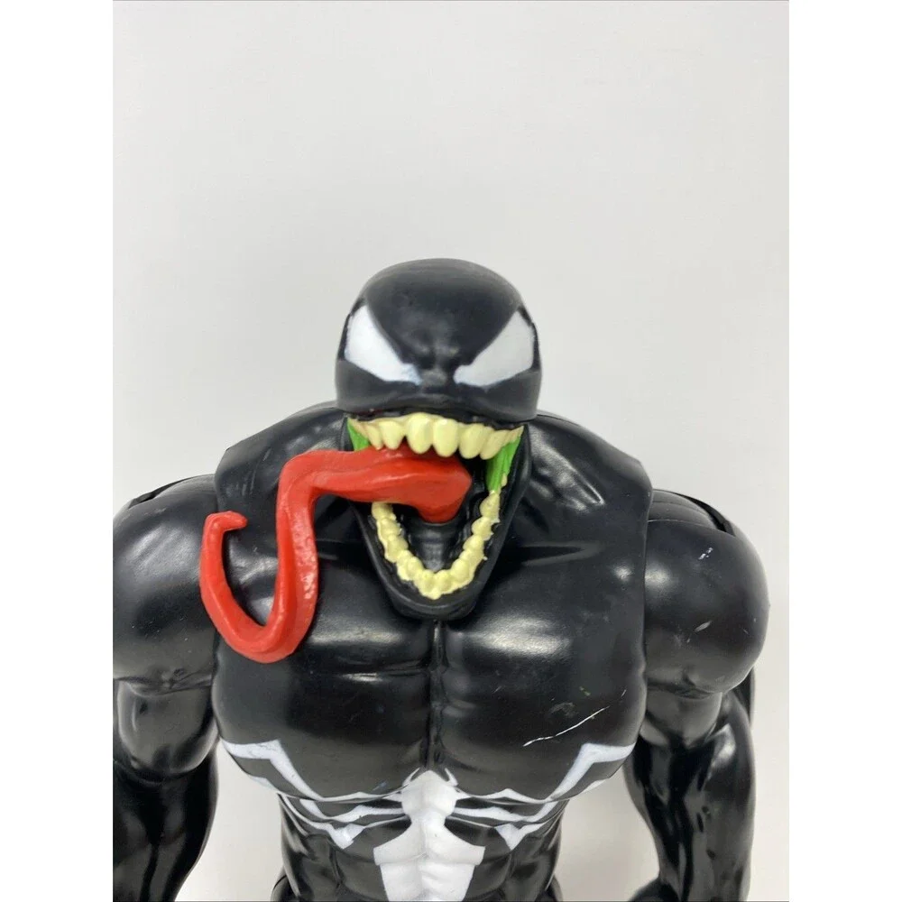 Marvel Titan Hero Series Venom 12